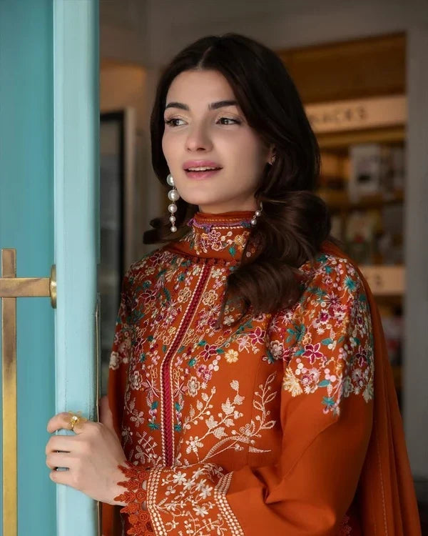 Zarqa Amber 3Pc Stitched